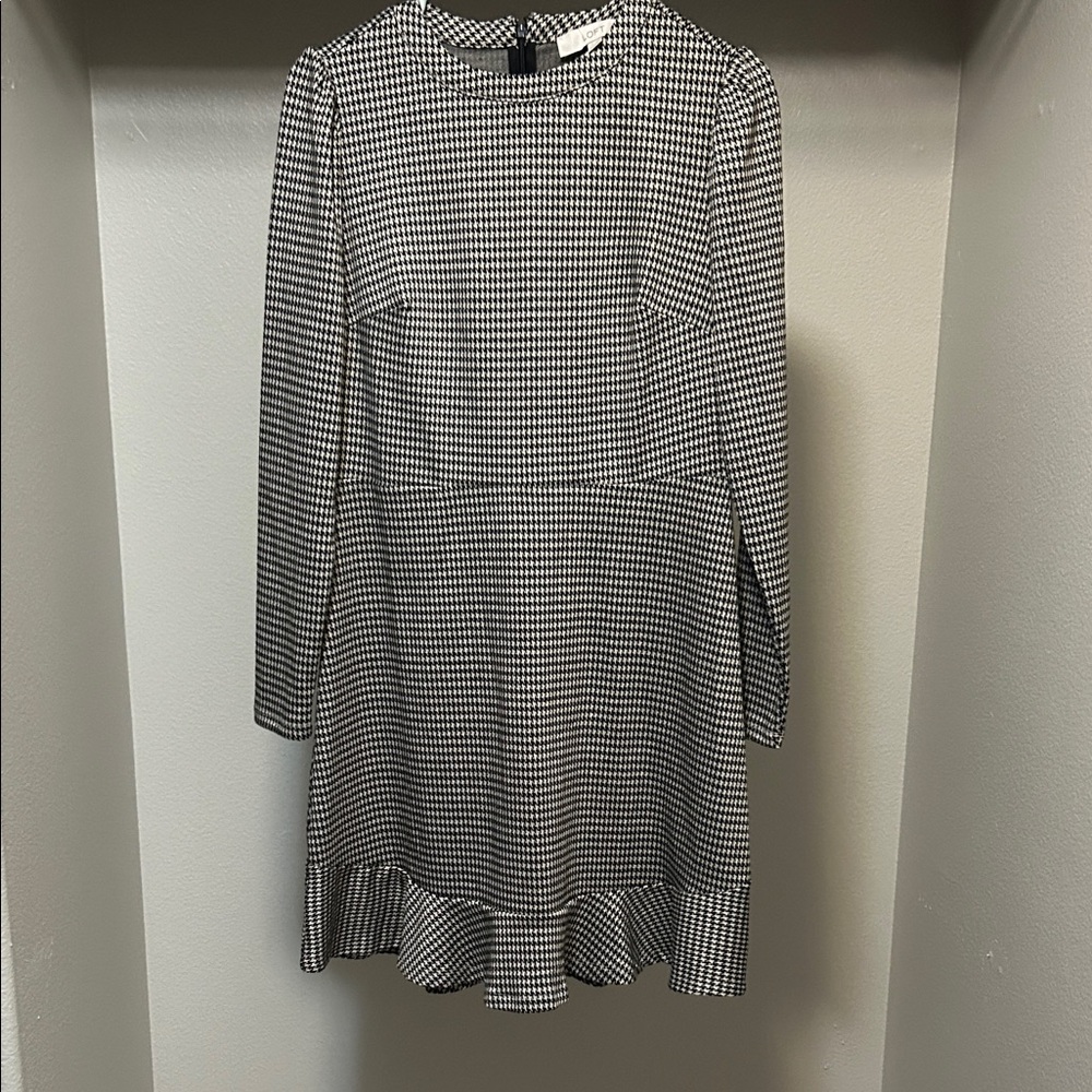 LOFT Monochrome Houndstooth Midi Dress